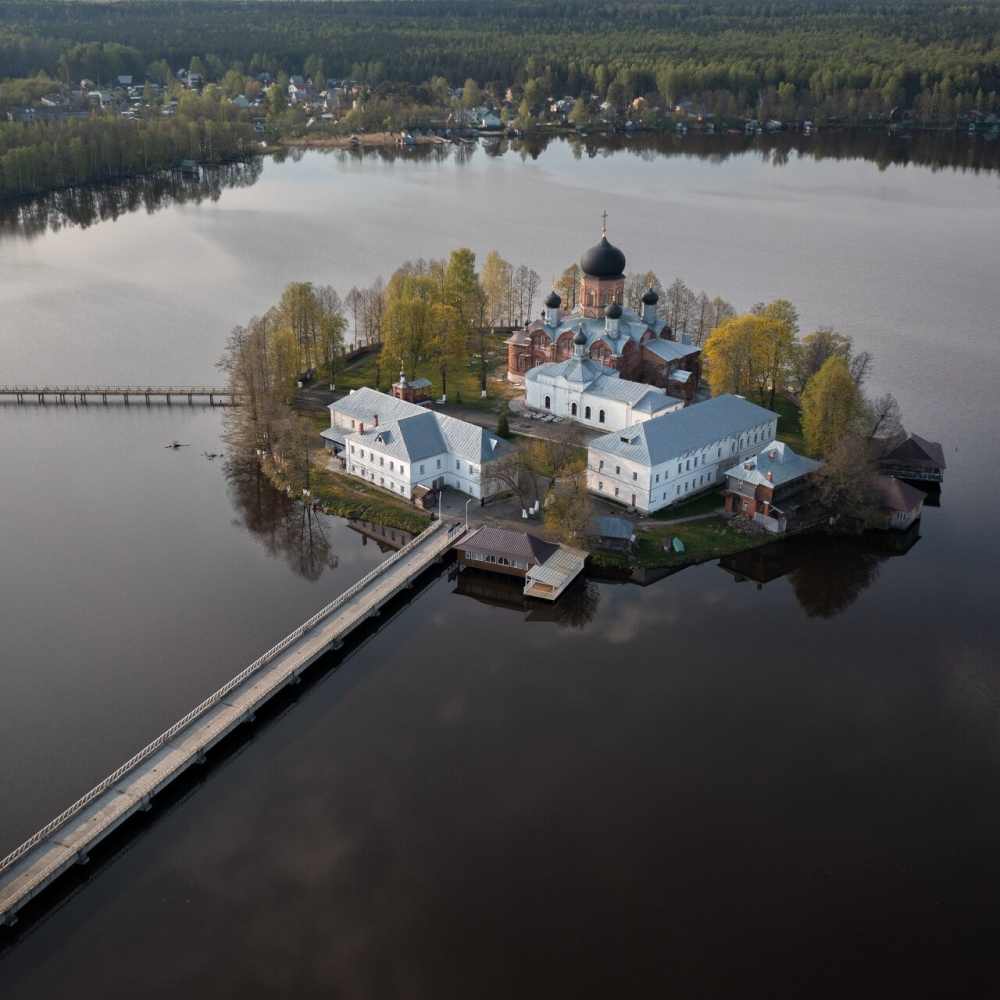 Островная пустынь. Свято-Введенский островной монастырь. Введенская островная пустынь Владимирская. Свято Введенский монастырь Покров. Свято-Введенская островная пустынь, Покров, Владимирская область.