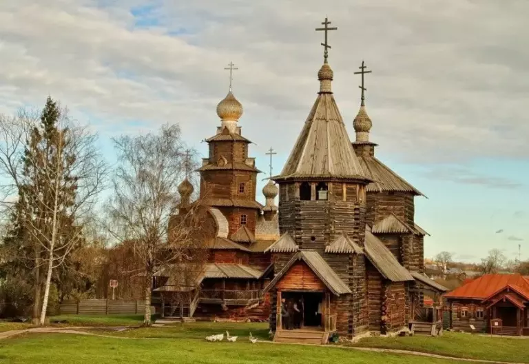 Экскурсия в Музей деревянного зодчества в Суздале